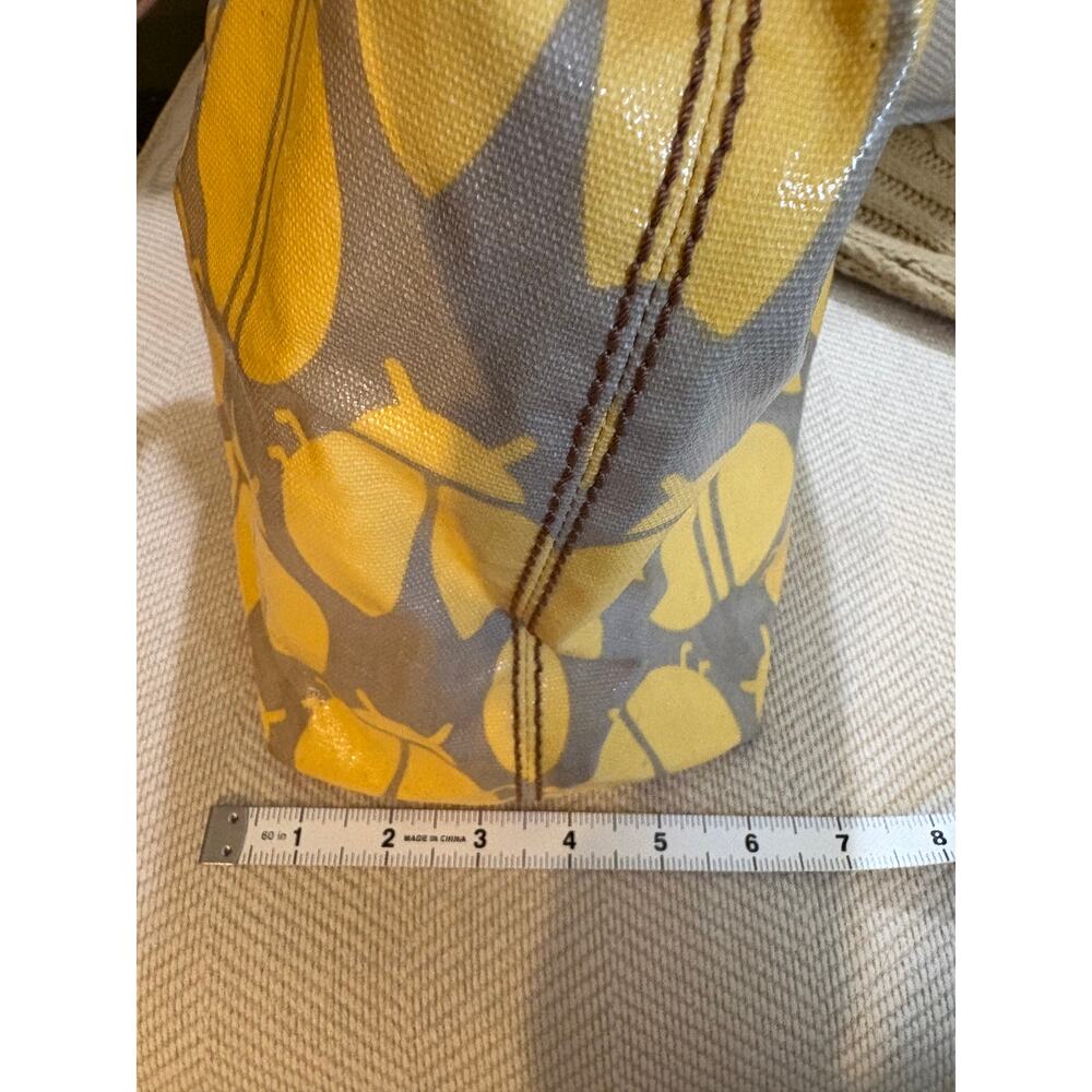 Fossil Key-Per Ladybug Print Shoulder Bag Yellow Gray - Picture 9 of 11